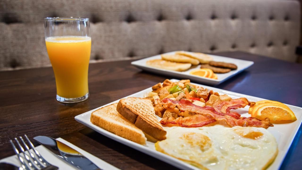 Holiday Inn - Clarksville Northeast By Ihg Buitenkant foto